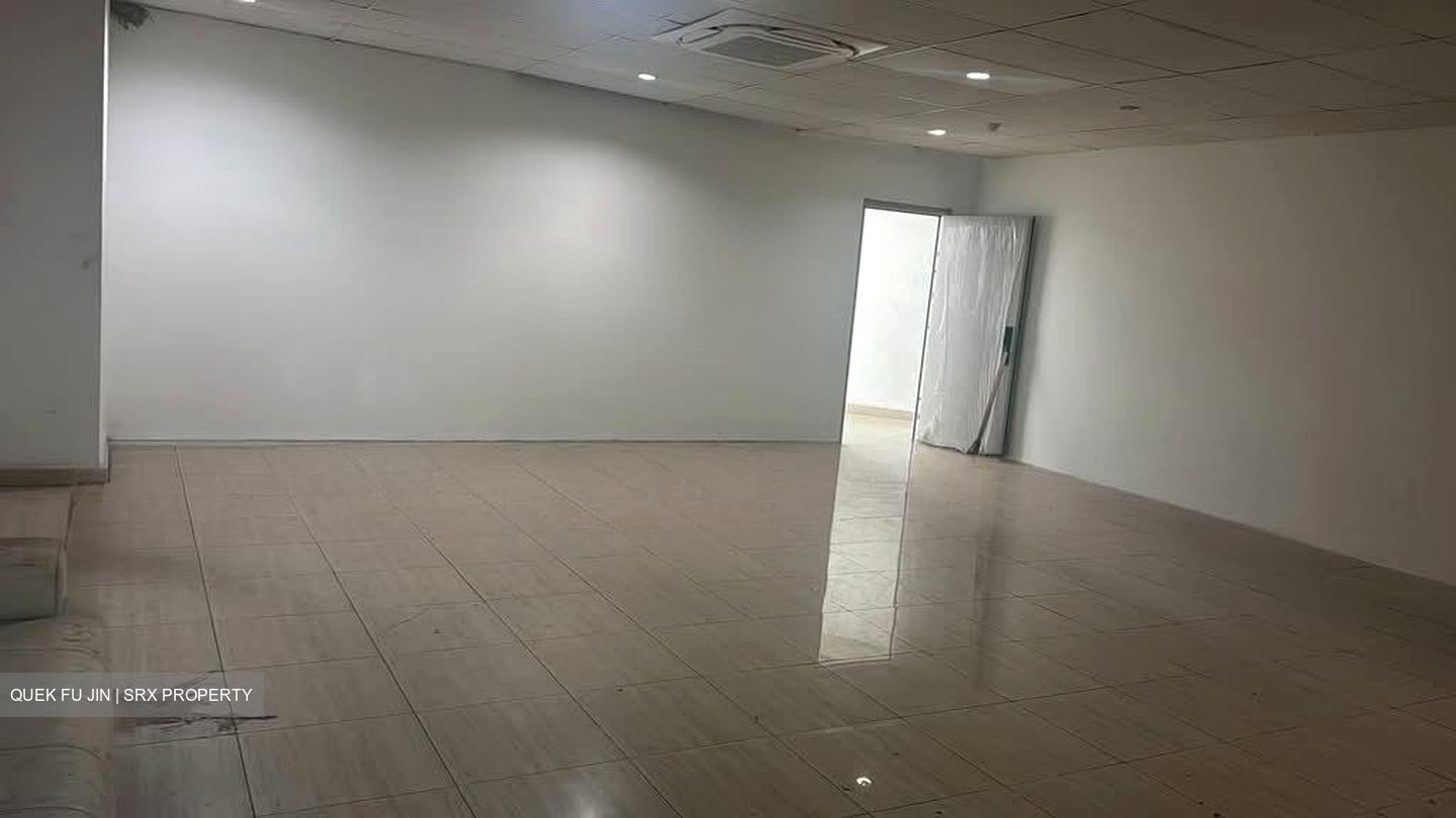 Tuas Avenue 10 (D22), Retail #560601041